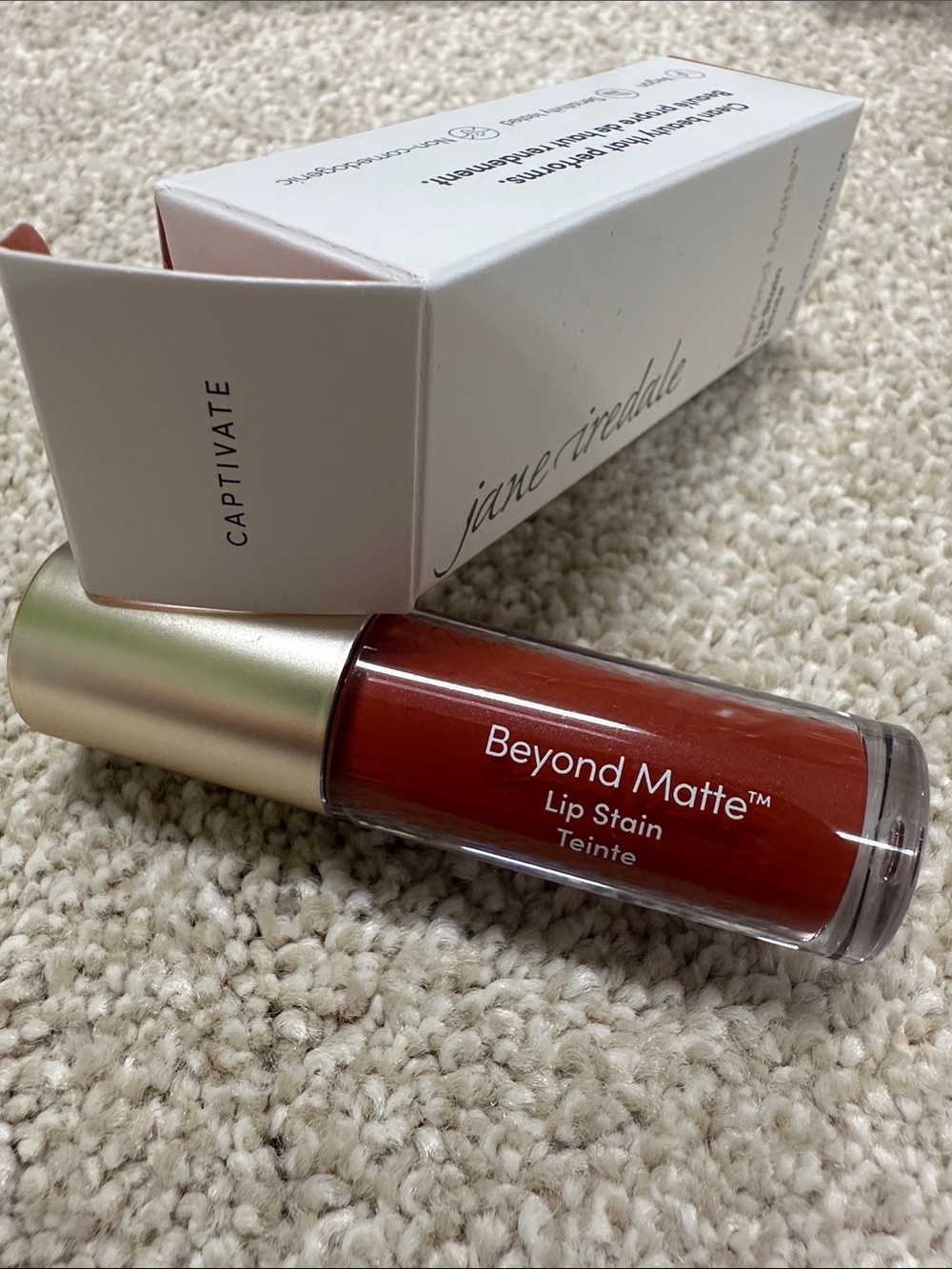 jane iredale Captivate beyond matte lip stain NIB